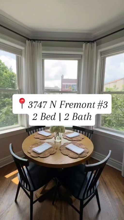 In love with this two bed, two bath unit @mimi.maman.frank had listed in Lakeview! This unit already sold, but there’s so many amazing ones like it out there!

📍3747 N Fremont #3 
Listed by: @mimi.maman.frank 

#ChicagoRealEstate #ChicagoRealtor #DreamSpace #CityLiving #ForSaleChicago #LiveChicago #ChicagoLiving #ChiTownRealEstate #ChicagoHomes #DowntownChicagoLiving #WindyCityLiving #LuxuryChicagoRealEstate
#JustListedChicago