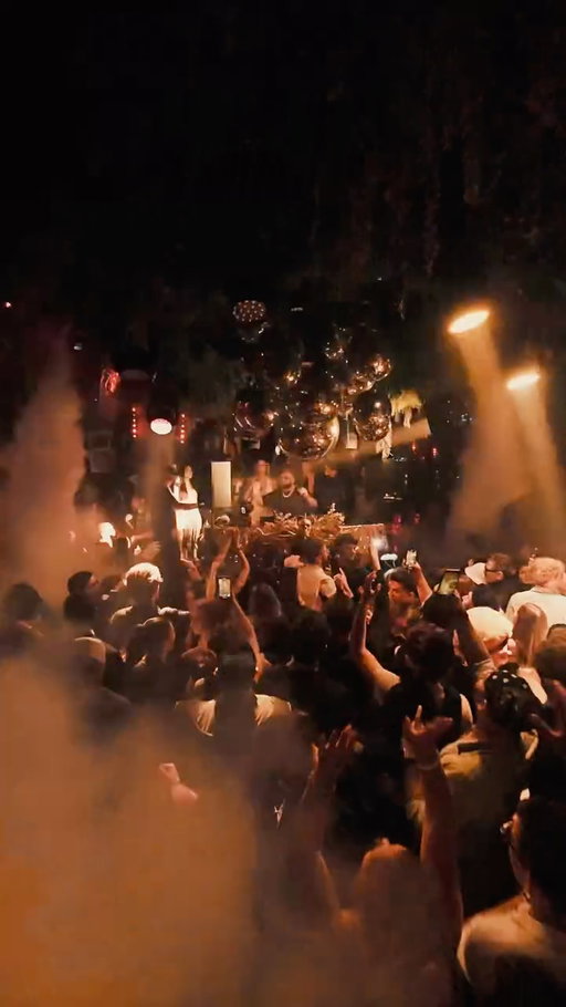 We kicked off Halloween weekend with a banger last night 🔥🔊 @gordoszn 
•••
🎥 @manuelblandini 
•••
#gordo #halloweennyc #halloweenweekend #taraka