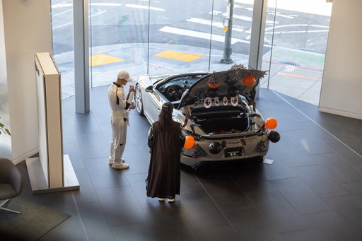 What a spooktacular time at Porsche San Francisco’s Trunk or Treat.

Thank you to everyone who joined us for candy, costumes, and cars. Until next year—stay spooky.

#PorscheSanFrancisco #Porsche #Halloween #Spooky #SpookySeason