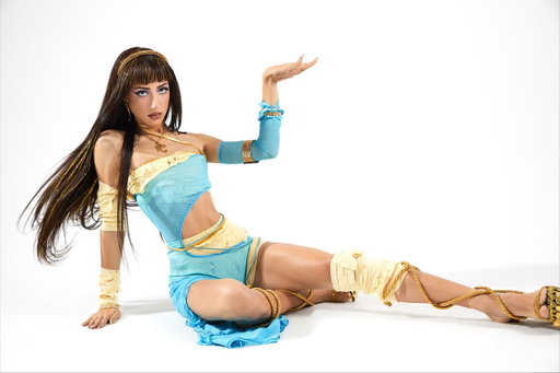 My alter ego👑
Cleo DeNile