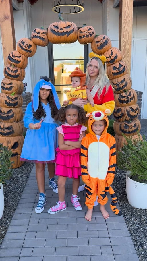 He loves it here 🥰😆 #halloween #halloween2025 #familycostume #winniethepooh