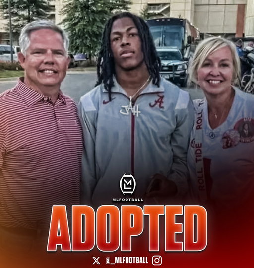 POWERFUL: #Lions star RB Jahmyr Gibbs was adopted by Grey and Dusty Rose at 15 because of his awful family situation.

👏❤️

The Rose family completely changed Gibbs life forever — saving him from his troubled life, and helping him become one of the best running backs in the NFL.
