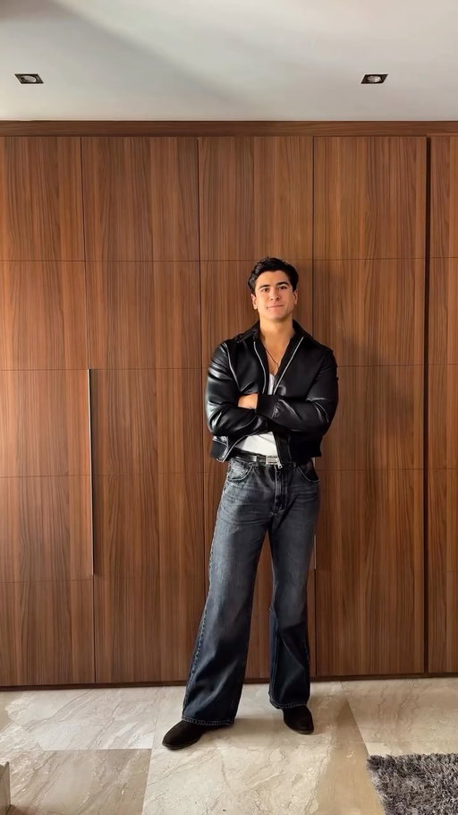 Combi  Leather jacket(@monr_official )x bootcut 
.
.
.
#MensFashionSpain #ModaHombreEspaña #EstiloHombre #MenswearEurope #ClassicMenswear #CleanMenswear #MinimalMenswear #TimelessMenswear #SmartCasual #ModernClassic #CityStyle #EverydayUniform #StreetStyleSpain #MenswearDaily