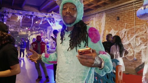 Pulled up on my big brother @wizkhalifa 
had to get my dad on the KK halloween stream 
been fully locked in on streaming fr!
S/O @_stephaniecakes_ for an amazing event