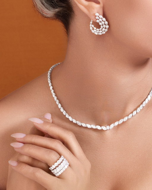 Diamonds designed to echo one another. Together, the story is complete.

Discover our curated collection of exclusive pieces at Royal de Versailles.

#RoyaldeVersailles #RdV #Diamonds #FineJewellery #LuxuryJewellery #DiamondNecklace #RingStacking #FallLuxury #Yorkville