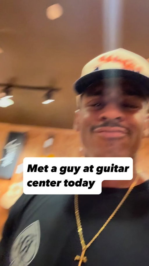 Interactions at guitar center are really top tier 
*
*
*
*
#guitar #guitarist #musician #fyp