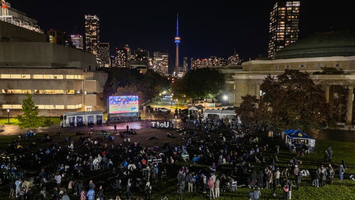 Congrats to the @BlueJays on a hard-fought series! With every pitch, catch and swing, you’ve helped unite Canadians from coast to coast—we’re all so proud of you 💙

Huge thanks to the #UofT community for bringing the energy to our Front Campus watch parties all series long. Till next year, Go Jays! #UTogether #WANTITALL