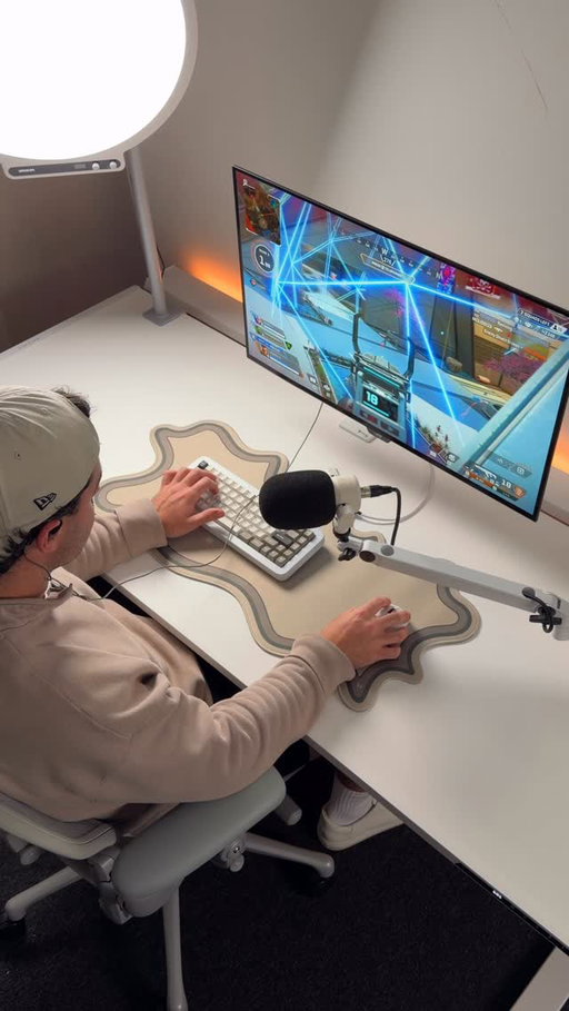 No one tells you how challenging the transition from being a lifelong console player to a comp setup is 😅