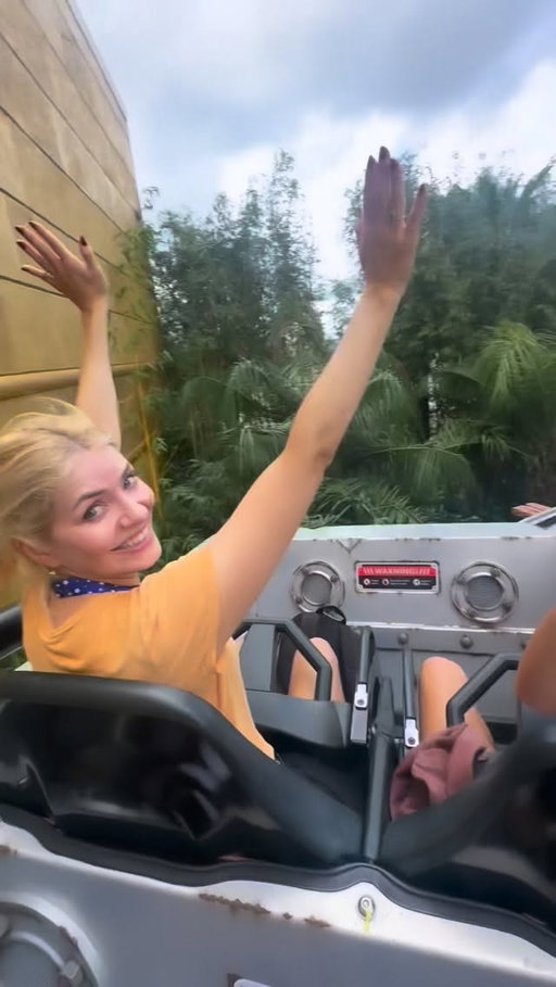 What an epic half term! 💥 Nothing better than family time and making the best memories together. The kids (and the big kid in me) had an absolute blast! 🤪

Massive thanks to @universalorlando @universalorlandohotels and @britishairwaysholidays for the most amazing trip ever 🙌

EPIC Universe… honestly, next level! The best rides EVER 🎢 Pure joy, nonstop laughs, all washed down with a few margaritas and plenty of Butterbeer 🍻✨

Love ya @abbeyclancy @crouchy @vanouten_denise 🩷 @mattskeels_ and @emevans_uk … you guys couldn’t have looked after us better! Matt… those ponchos and Ko’okiri Plunge punches will never be forgotten 😂🌴

#PRtrip #AD #FamilyFun #UniversalOrlando #EpicUniverse 💛