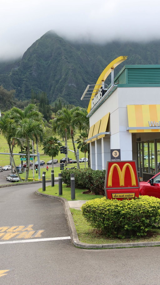 @mcdonalds in hawaii is insane 🍔🍟🌺

#mcdonalds #hawaii #oahu #mcdonaldshawaii