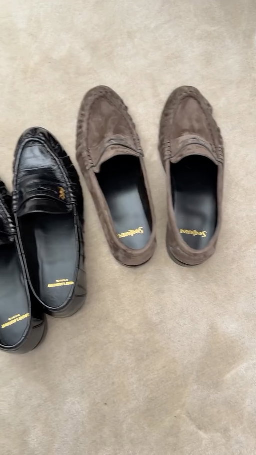 Trying on Saint Laurent shoes, jackets, and gloves with some caviar 

#mensfashion #mensstyle #luxuryshopping #luxury #menswear #saintlaurent #ysl @ysl @yslbeauty