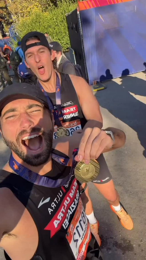 We do hard things 😤 @tannercourtad 

#marathon #running #nyc  #fyp #teamULTRA