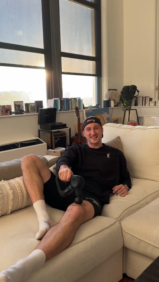 IT’S MARATHON DAY!
And the @therabody Reset Lounge is a recovery haven whether you ran today or not!
Take a peek at yesterday’s Running to Running Man recovery session + shake out run + movie screening of @runningmanmovie— and I hope everybody had a blast running the race today!! #therabodypartner #RunningManMovie