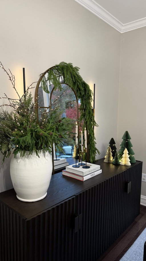Florals too short for the vase? 😌 Use a FLORAL CAGE!🙌🏼

C0MMENT : YES PLEASE  for all the 🔗 of the items I used! 

Floral cage is the easiest way to style flowers as high or low you desire. I use tape to keep the floral cage in place!  No more buying longer stems for tall vases or filling the vase with papers/ bags to give your stems the desired height. 
All my stems, garland, mirror and 3d paper trees are from Amazon! 

Amazon Home Finds 
Home Inspiration 
How to style a tall vase with short stems 
Christmas DIY
Decor Hack
Floral arrangement 
Tips and tricks
Holiday season 
Home ideas