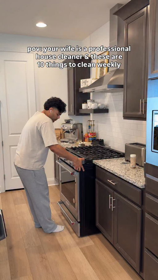 10 things to add to your weekly cleaning routine #cleaningtiktok #cleanwithme #cleaningmotivation #CleanTok #satisfyingvideo #cleanhome