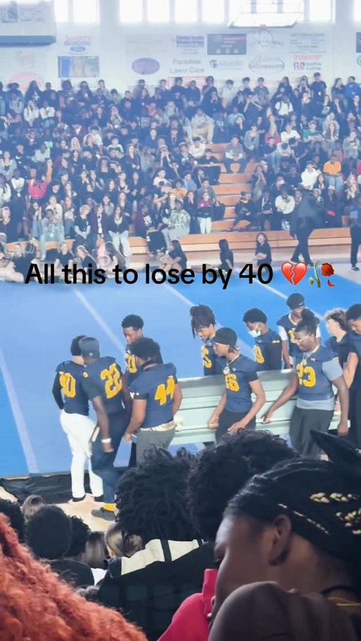 Not the mock funeral just to catch a fade 😭💀

( via -skyb0805/TT )