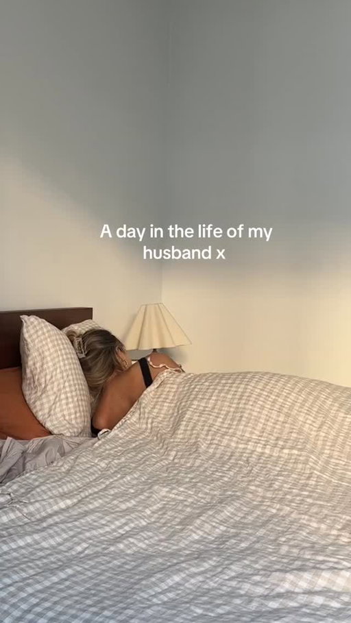 It's the aggressive spit on the mirror for me 😂⁠
⁠
🎥: TikTok/bronte_isabelle
