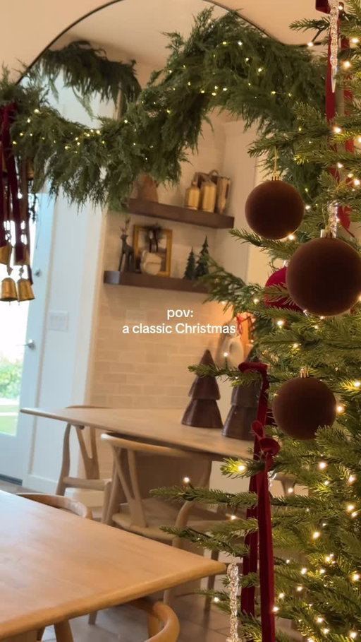 Manifesting a cozy & nostalgic Christmas🎄

Comment “SHOP” for the links🔗🔗

#christmas #christmasdecor #christmashome #christmashomedecor #christmasmagic #holidayhome #holidaydecor #christmasvibes