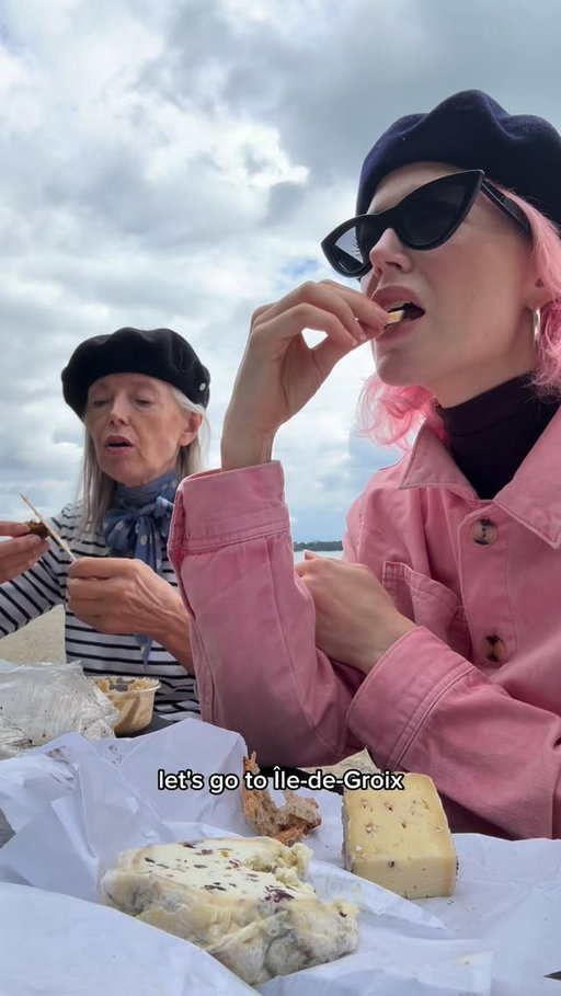 People often ask me where I grew up and what my relationship is to France and here it is: Brittany. We moved to the Morbihan in 1994 and it’s remained one of my favourite places on earth. It’s where I go to relax, recharge and reconnect. So when @visitbretagne_official contacted me to work together I said “OUI OUI OUI” from the bottom of my heart because I love this corner of the world and I’m so excited to share it with as many people as possible. Obviously I brought mum along for the ride because she never turns down a free trip. In this first episode we’re covering my neck of the woods as we head to the @golfemorbihan starting off with the medieval town of Vannes then onto the beautiful L’ile-aux-Moines and finishing off in the port of Saint Goustan in Auray. #ad