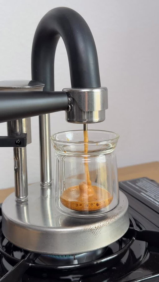 Have you ever seen an espresso maker like this? @kamiraespressocremoso