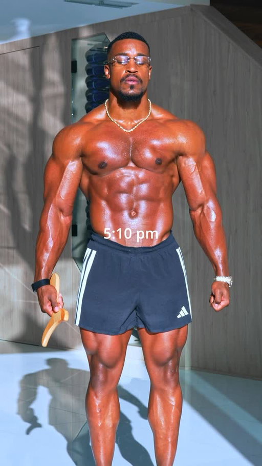 A day working from home as an 
entrepreneur (Year 5)

Evening workout & zoom calls

Discipline is doing the things you don’t feel like doing consistently to accomplish your desired goal.. do the things that most people aren’t willing to do.. this is when you will become the 1%. Lock in.