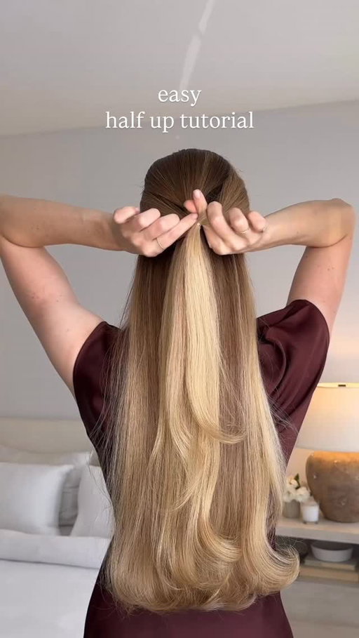 easy half up tutorial❤️
recreate in just 60 seconds✨

#hairtutorial #halfuphairstyle #halfuphalfdown #longhairstyles #easyhairstyles