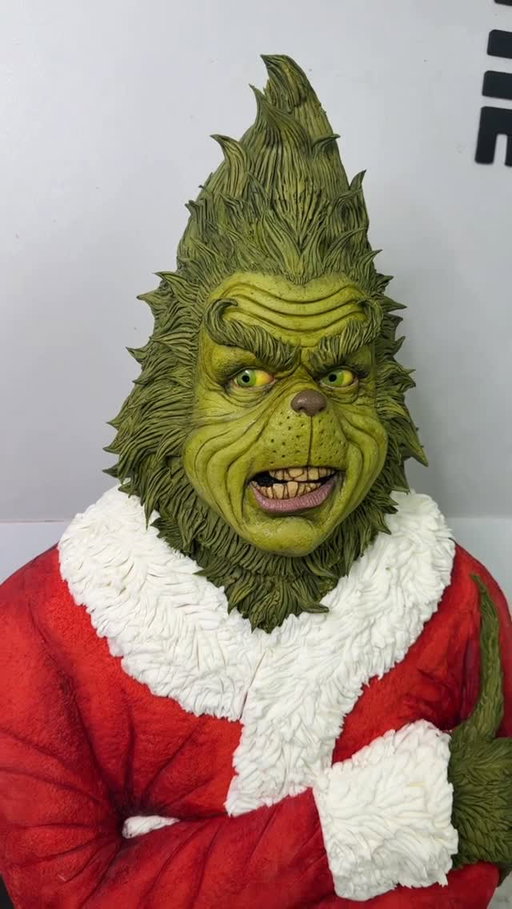 It’s the cake who stole Christmas 🍰
.
.
.
.
#thegrinch #grinch #cake #christmas #cakes #cakedecorating #art