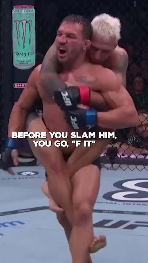 Such an incredible moment! 🙌 #ufc #mma #michaelchandler