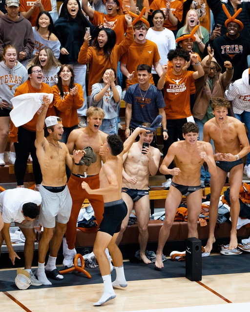 speedos & school spirit 🤘😂

#HookEm