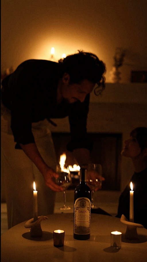 The art of unwinding — not in haste, but in harmony. Fire, wine, and the comfort of company that feels like home.

@daouvineyards for these incredible moments.