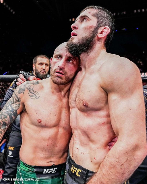 Makhachev vs. Volkanovski I will go down as one of the highest level fights in MMA history 🔥

This was the first-ever UFC bout between the men’s pound-for-pound No. 1 and No. 2 👏

UNFORGETTABLE 🍿 #UFC322