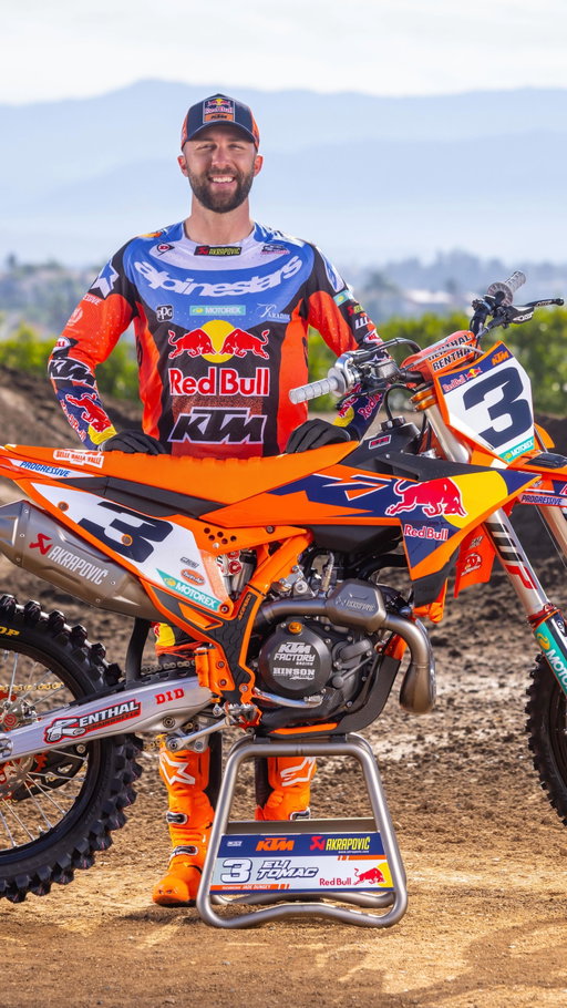 First look at @elitomac cutting laps at @ktmusa headquarters in Murrieta! 🍊
