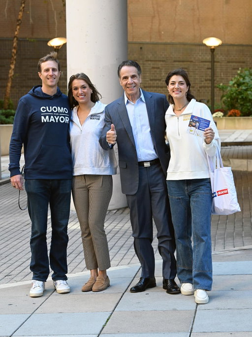 So grateful to have my daughters @michaelakennedycuomo, @mariahkennedycuomo, and my son-in-law @tellef920 on the road with me today. 

Their passion for making New York better is clear everywhere we go, and because of them, we will win this race! 

Voting polls close at 9 PM EST, make sure you get your vote in before then. 

Visit vote.nyc to find your closest site.

📸: @elderordonez1 

#VoteforCuomo