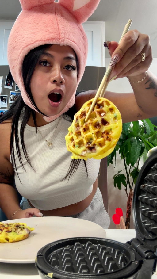 bánh xèo (vietnamese crepes) waffles 🧇

once it’s inside the waffle maker, u just relax & wait to eat!

✨how to make batter✨
- pour the banh xeo flour packet into a large bowl
- add the turmeric powder (this one comes with the packet)
- slice up some green onions
- mix mix, then add the onions into the flour
- pour in 1 can of coconut milk, mix again
- add 1 can of coco rico (coconut soda) and mix until smooth
- let the batter sit in the fridge for about 30 mins 
✨filling (optional on what you want)✨
- cut up pork belly, shrimp, onions (beans sprouts if u want)
- set aside once cooked 
✨to make✨
- coat your waffle maker with a little oil
- pour in a scoop of batter
- add onion, pork & shrimp filling
- pour a little more batter on top
- close and cook for about 3-5 mins, until golden & crispy 
✨to serve✨
- wrap banh xeo in a spring roll, with rice paper and veggies
- dip with fish sauce

#banhxeo #cooking #easyrecipeideas #teenathach
