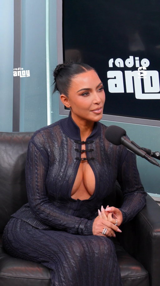 Andy really needs @kimkardashian to explain the reasoning for a fake... bush. 🌳🌳🌳 Hear the full interview at our link in bio.