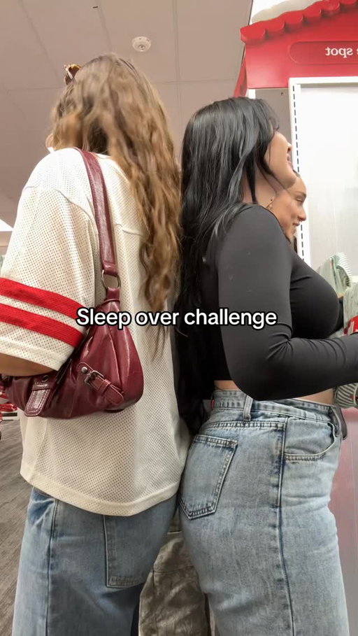 Sleep over w our canidian friendsssss 😂❤️🤝