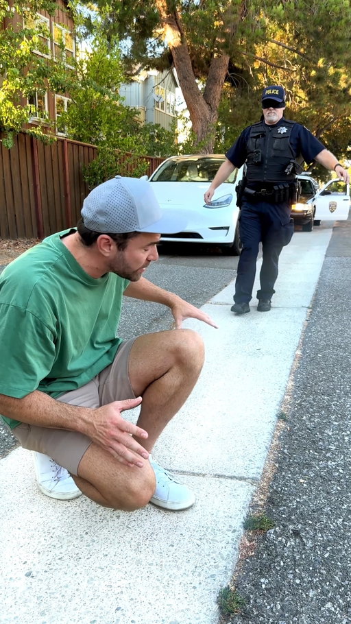 YouTuber Argues With Cop…