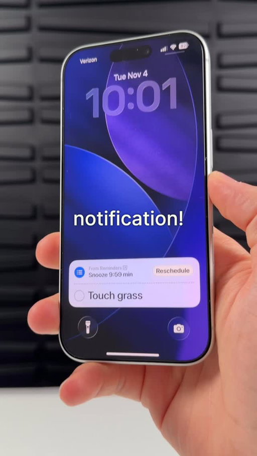 iOS 26.2 Beta 1 is here and it comes with some interesting new features! 🧐 Apple now allows us to change the Liquid Glass effect on the lock screen, Reminders get improved, and more! 🙌

#apple #ios26 #iphone #tech #learnoninstagram #iphone17promax