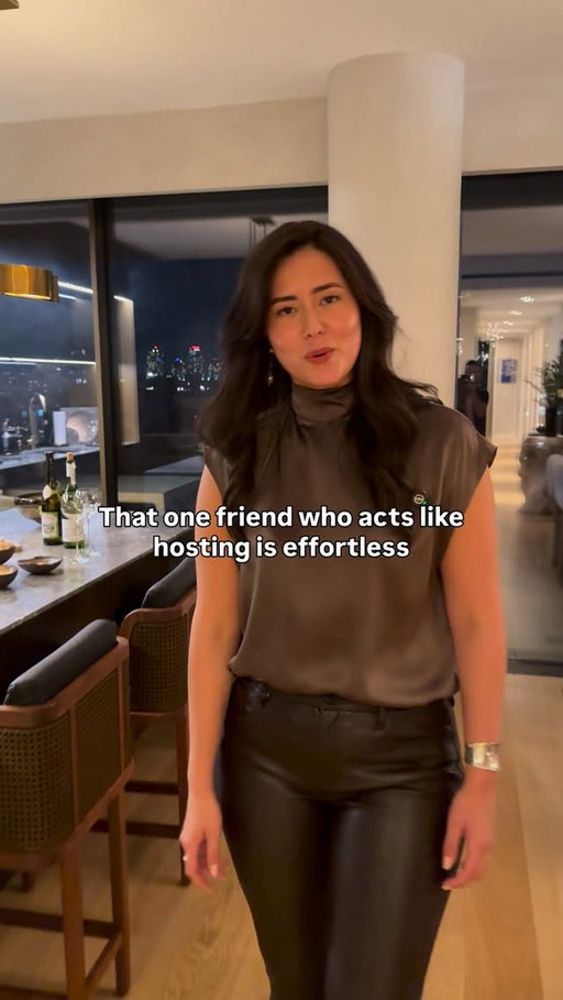 Tag that one friend who makes hosting look easy like she’s got a magic fridge or something 😜