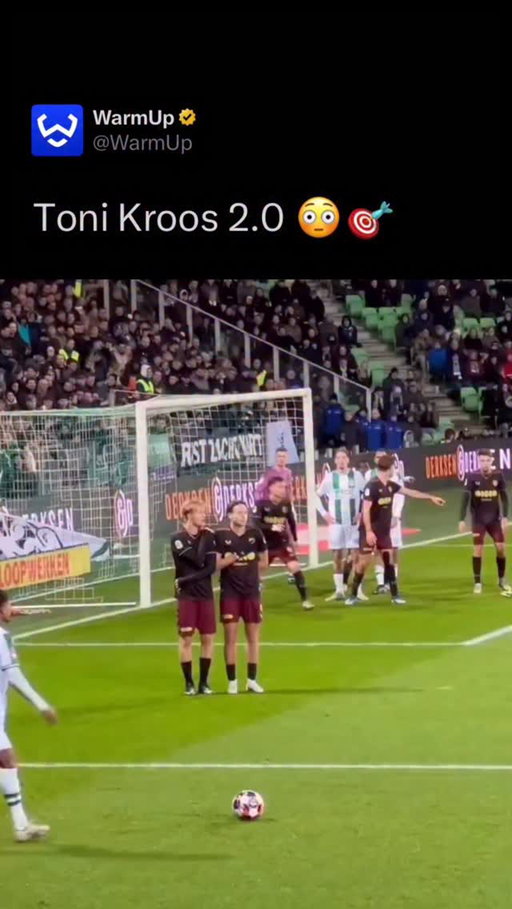 🤯

The best free-kick takers in football are known for precision, power, and technique. Players like Lionel Messi, Cristiano Ronaldo, James Ward-Prowse, Neymar, and Kieran Trippier have scored consistently from set pieces. Historically, Juninho Pernambucano remains the benchmark with over 75 free-kick goals. Modern specialists use varied styles, from curl to knuckleball, making free kicks a decisive weapon in today’s game.

(Via @fcgroningen @larosduarte_ )