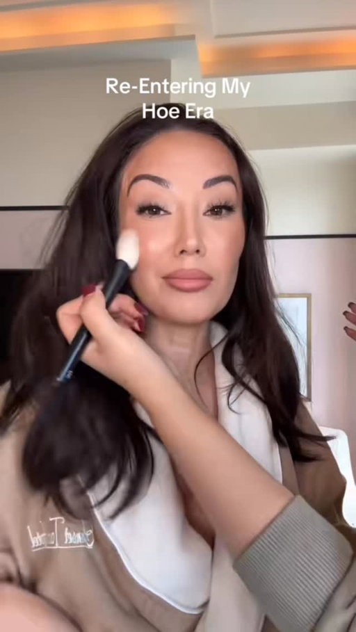 One-year anniversary of re-entering my hoe era! I posted this video a few months after I filed for divorce as a funny way to announce the separation. Can’t believe how fast time goes by! TBH, I’m not hoeing it up enough! 🫢