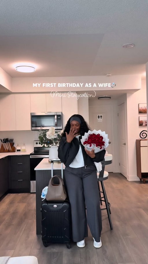Can’t believe I get to celebrate my first birthday as a Wife. I’m super greatful and thankful to God and my sweet man.

#birthday #birthdaygirl #wifey #staycation #birthdaygift
