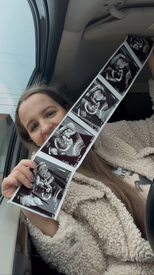 ❤️‍🩹🥹 обіймаю кожну, хто мріє🤰🏼 «Просіть — і буде вам дано; шукайте — і знайдете; стукайте — і відчинять вам.Бо кожний, хто просить, одержує; і хто шукає, знаходить; а тому, хто стукає, відчиняють.»
(Матвія 7:7-8)

 Нехай Бог здійснить бажання кожної сімʼї 🫂❤️‍🩹🫰🏼