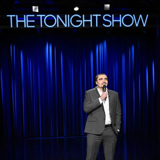 Suit fits 👌

Special night, man.

Thanks again to @jimmyfallon @fallontonight @michaelcox1 for having me, was a great time.

Thank you to everybody who came out to support & thank you all for the messages, we did it big on this one.

Most importantly, thank you all for watching.

More to come 🔥

Set is live now on YouTube 🎥

📷: @toddowyoung 

#fallontonight