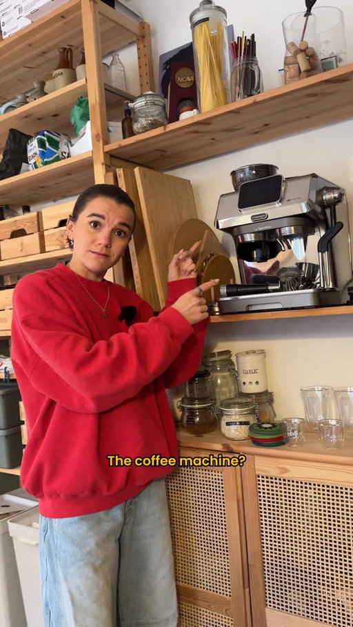 What better way to kick start Daniel’s marathon training than with some healthy motivation for that satisfying post-run flat white? | Competition in Partnership with @delonghiuk 

It seemed to do the trick!

Thanks to @delonghiuk one of you also could be the proud new owner of this beautiful machine if you can simply guess the total time it took, from Daniel starting his 5km, to getting that flat white in his hand and taking the first sip… (that’s when I stopped the stopwatch)

To enter, simply comment your guess below - closest guess wins a La Specialista Touch! If no one gets the time exactly right, the nearest guess after 7 days will be declared the winner. One guess per person counted (so share this with who you live with if you want to double your chances!)

Entries will be open for 7 days - so you’ve got until 5pm Wednesday 12th to get your guesses in, and the winner will be messaged directly by @delonghiuk and also announced on the @delonghiuk channel on 14th Nov

Full T&C’s can be found at @delonghiuk

Good luck, and to help hone in your guesses: he hasn’t run in 6 weeks, but the flat white didn’t take long to make 👀

#PerfettoTimeTrial #LaSpecialistaTouch