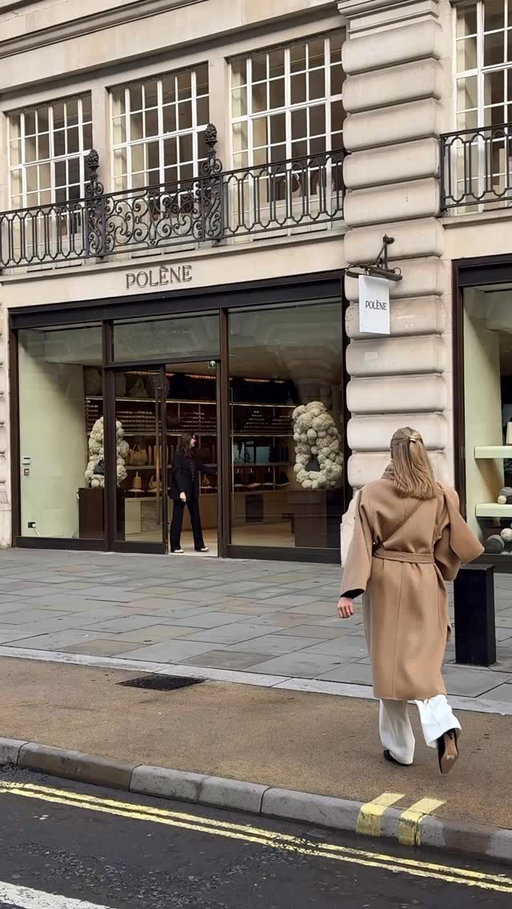 Ad. Come shopping with me to @polene_paris ‘s iconic Regent Street store - where Parisian elegance meets quiet luxury ✨. Explore their arrange of sculptural, timeless bags and see which ones I ended up going for at the end!