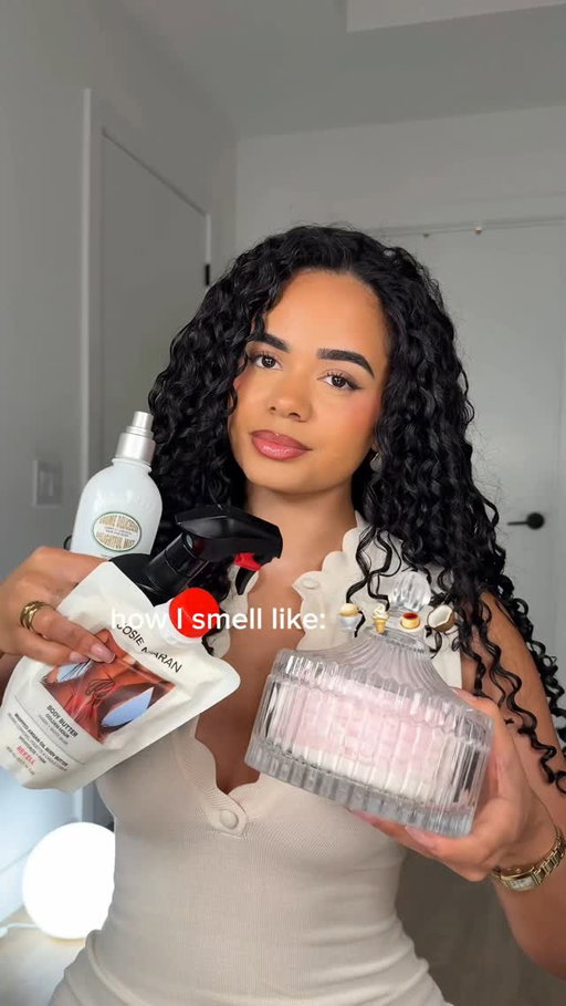What I smell like: 🍨🍦🥥🍮

For my gourmand girls who wanna smell amazing all day and I mean 8h+ this is the ultimate layering routine that will leave a scent trail behind you

@josiemaran whipped body butter
@lushcosmetics coconut drench moisture bar, sticky dates, dusting powder
@loccitane almond hair and body mist 
@amazonca dusting powder jar 

#bodycare #gourmand #feminineenergy #grwm #bodycareroutine