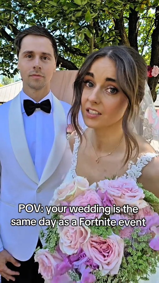 Sorry dude, she has her priorities straight

@loserfruit

#egirl #gaming #fortnite