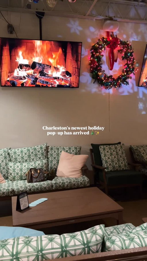 Holiday magic has arrived in Mount Pleasant 🎄✨

The Polar Perch pop-up at @getcarriedaway.theperch has it all! From festive cocktails (the caramel appletini is a must 🍎🍸), to the cutest holiday shopping section full of gifts and trinkets and even Mr. & Mrs. Claus paid a visit! 🎅🏼

Definitely a must stop for some holiday cheer❤️

Follow @lilymurban for more Charleston holiday recs! ➡️

#charleston #holidaypopup #charlestonrecs #holidays #thingstodoincharleston