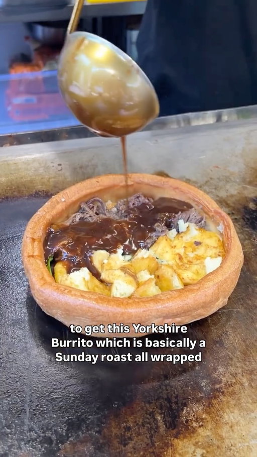 Have you had a British Burrito aka a Yorkshire Burrito?! 🤤 It’s a Sunday Roast burrito! 🌯🇬🇧
👉🏼: @yorksburrito @camdenmarket
📍: Yorkshire Burrito at Camden Market, West Yard, London NW1 8AF, United Kingdom
🇬🇧
.
.
.
.
.
.
.
.
#hungryhugh #England #britishfood #yorkshireburrito #burrito #yorkshire #camdenmarket #sundayroast #London #british #uk #camden